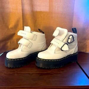 Dr. Doc Martens Sinclair Milled Nappa Leather Platform Shoes White Womens Size 6